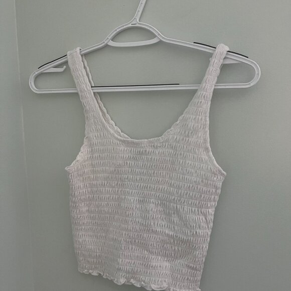 Hollister White Smocked Crop Tank Top – Size Small - Picture 8 of 11